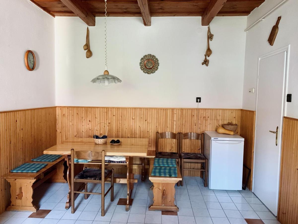 Henrietta Vendeghaz Appartement Domoszlo Buitenkant foto