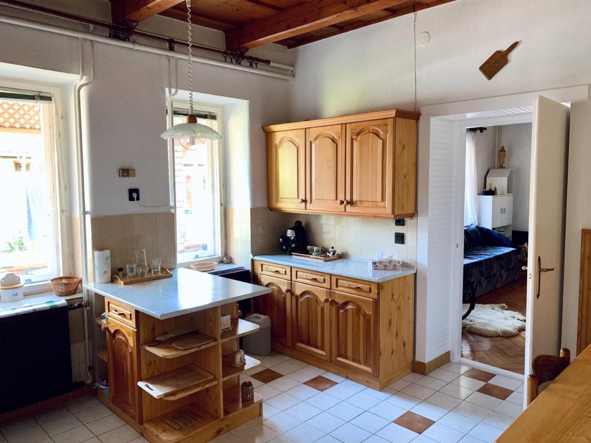 Henrietta Vendeghaz Appartement Domoszlo Buitenkant foto